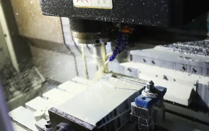 CNC milling at Joneng’s plant in Wenzhou