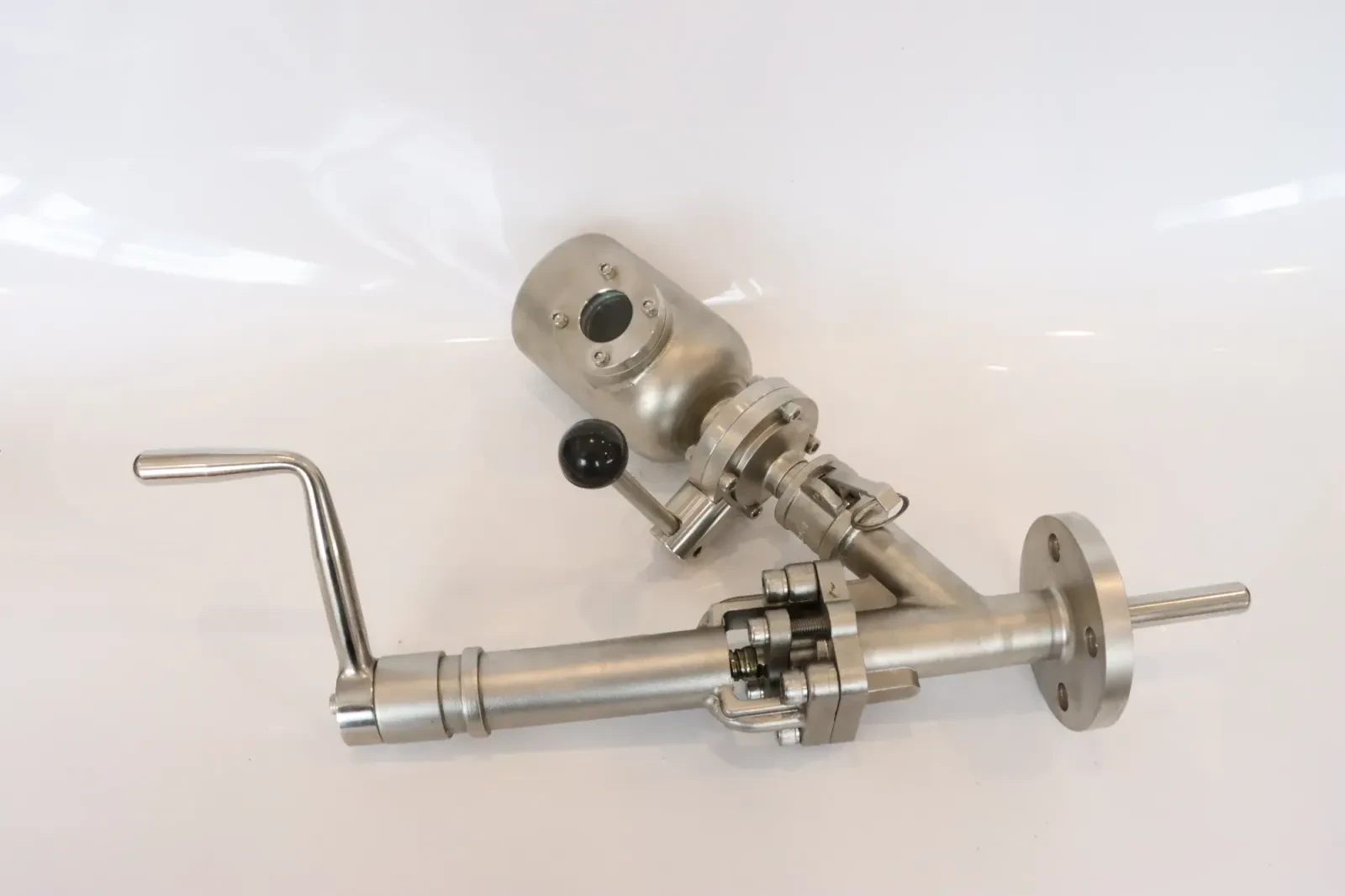 Stainless Steel Sanitary Vacuum Plunger Oil Sampling Valve — 4/6