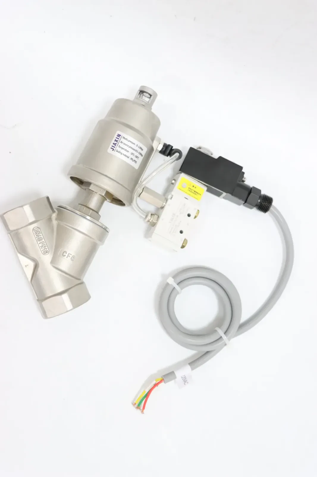 Stainless Steel Sanitary Pneumatic Threaded Piston Angle Seat Valve — 4/6